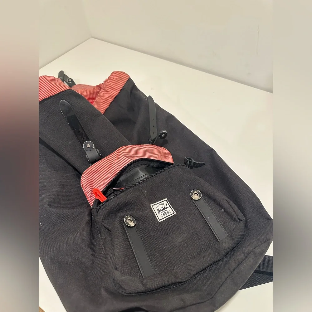herschel little america backpack (older version )